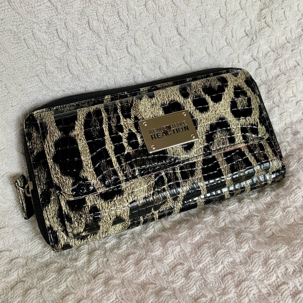 Kenneth Cole Reaction wallet